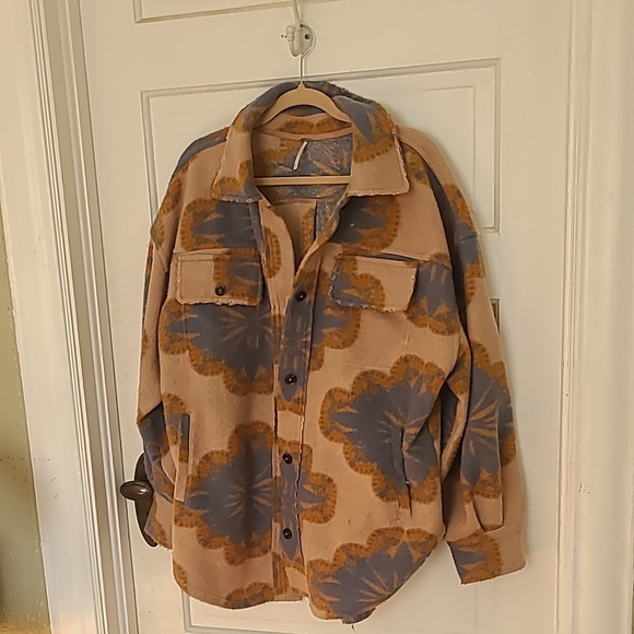 Blue Cream Geometric Pattern Jacket - Picture 5 of 6